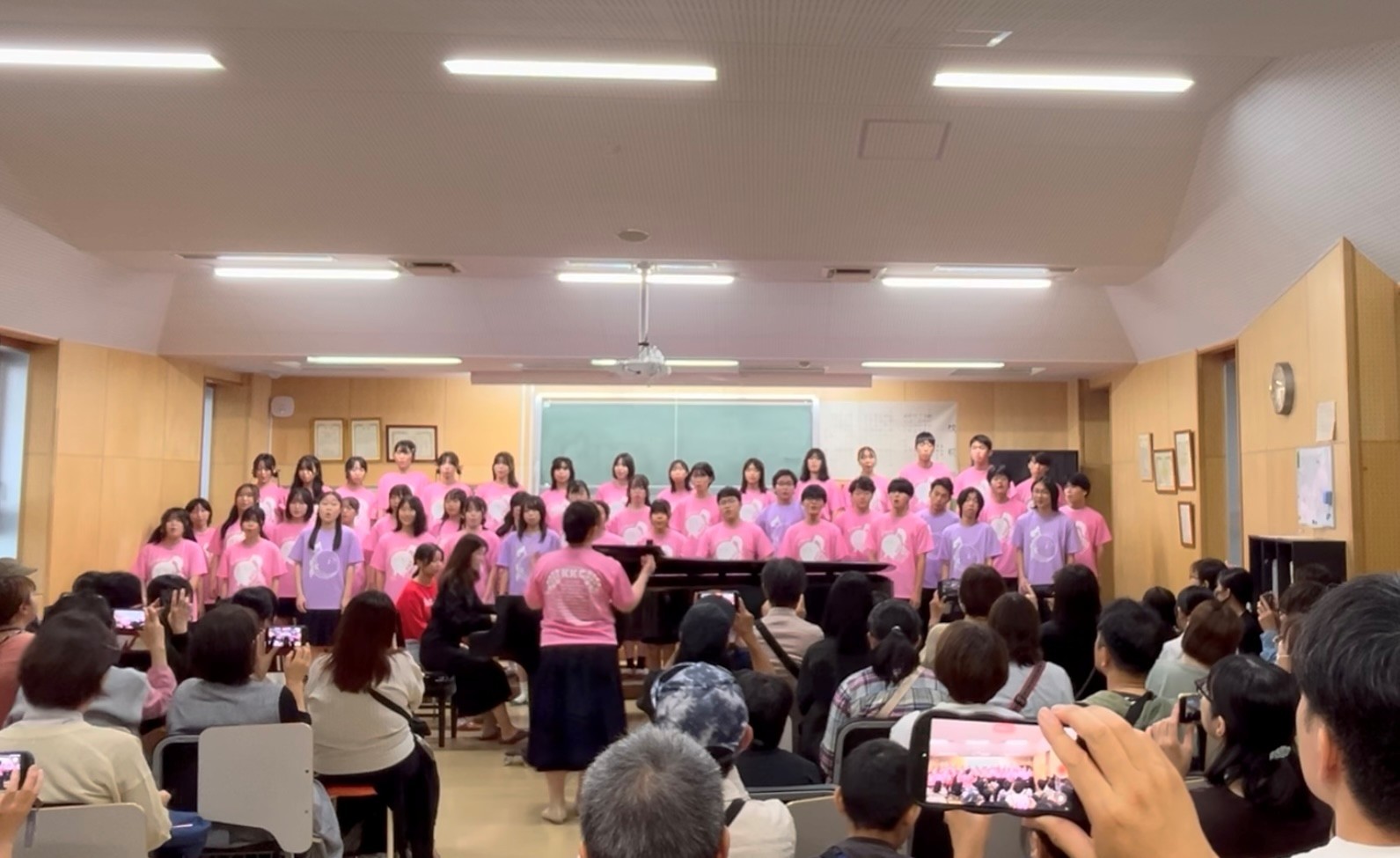コーラス部　桜樹祭の様子②